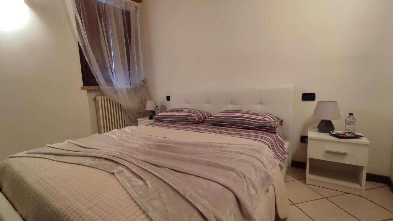 Ca' Degli Sposi Apartment Mantova Exterior foto