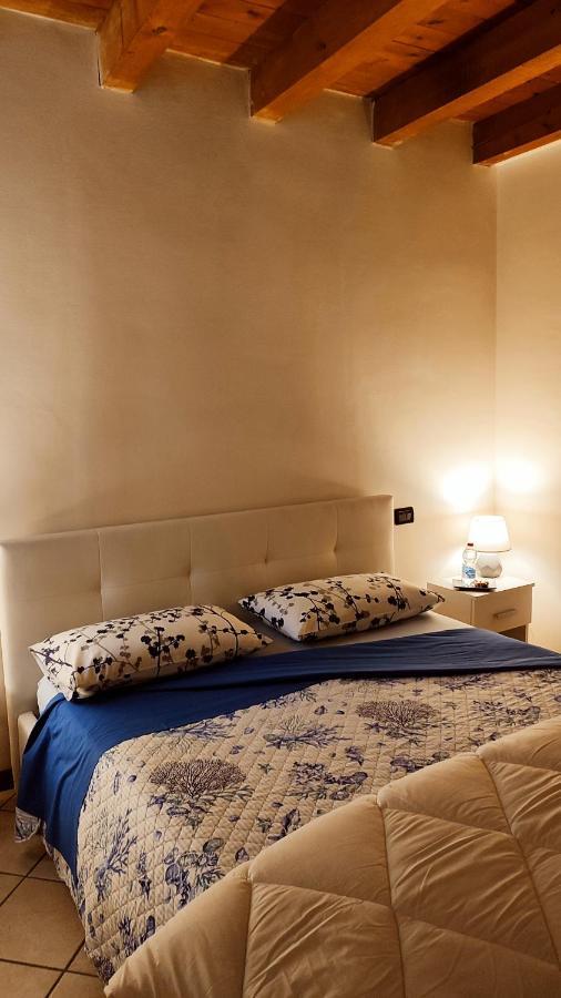 Ca' Degli Sposi Apartment Mantova Exterior foto