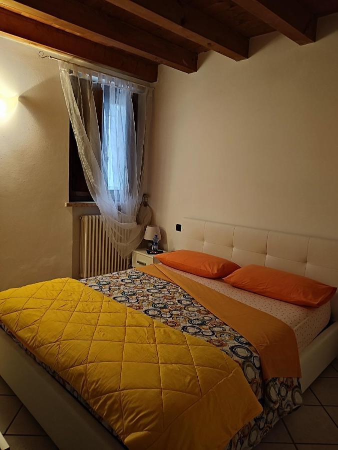 Ca' Degli Sposi Apartment Mantova Exterior foto
