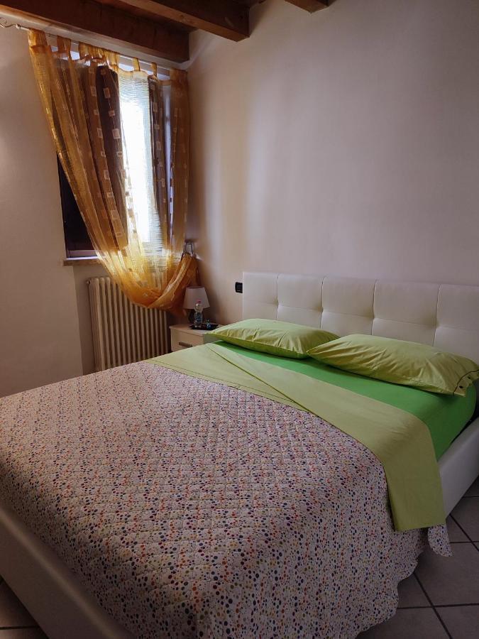 Ca' Degli Sposi Apartment Mantova Exterior foto